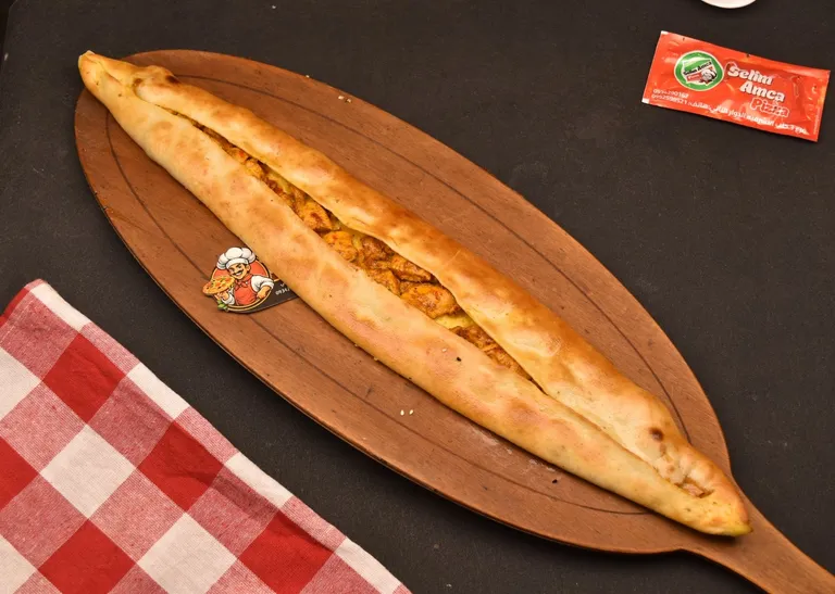 Amo Salim Shish Pastry