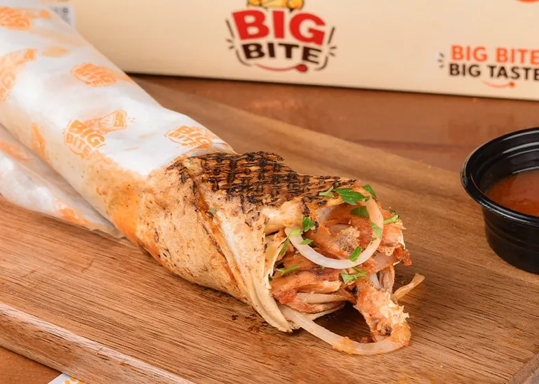 Hatay-style chicken doner sandwich
