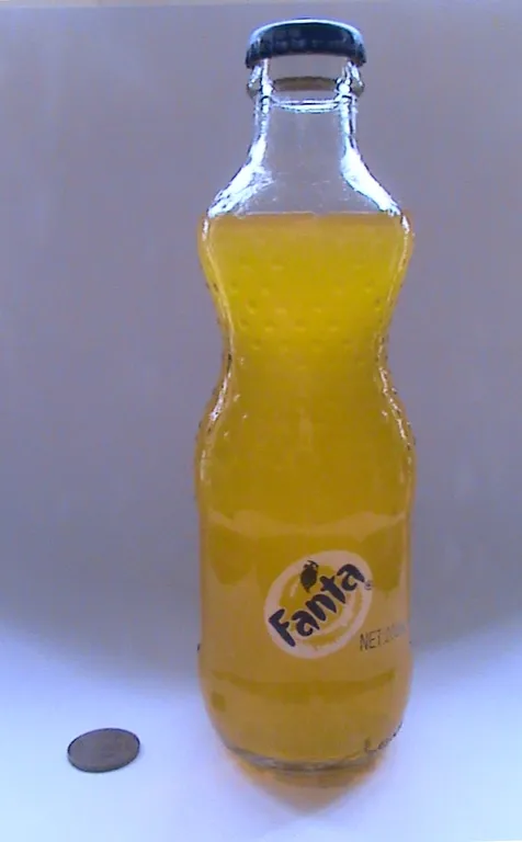 Fanta Orange Medium