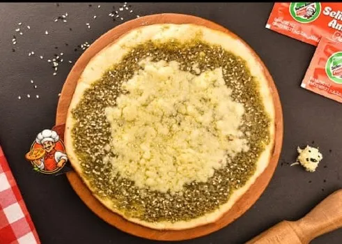 Zaatar with Kashkaval